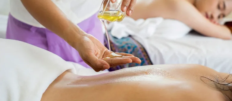 Sciatica Pain? How an Ayurvedic Massage in Hyderabad Can Help You Feel Better