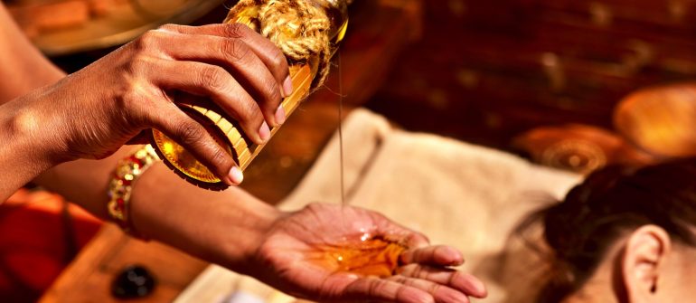 Abhyanga Massage: Understanding Ayurvedic Full-Body Oil Massage and Its Traditional Benefits