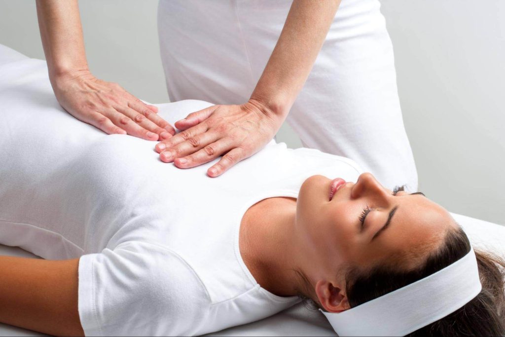 Chest Physiotherapy: Respiratory Care for Better Breathing and Mucus Clearance